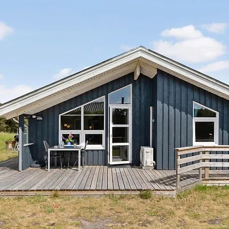 Amazing Home In Saeby With Sauna Sæby