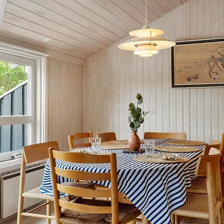 Hébergement de vacances Amazing Home In Saeby With Sauna